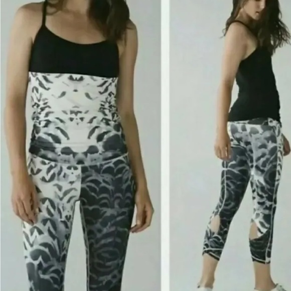 Lululemon Yin to You Leggings Skort Black White Grey Tie Dye Sz 6 - Picture 2 of 12